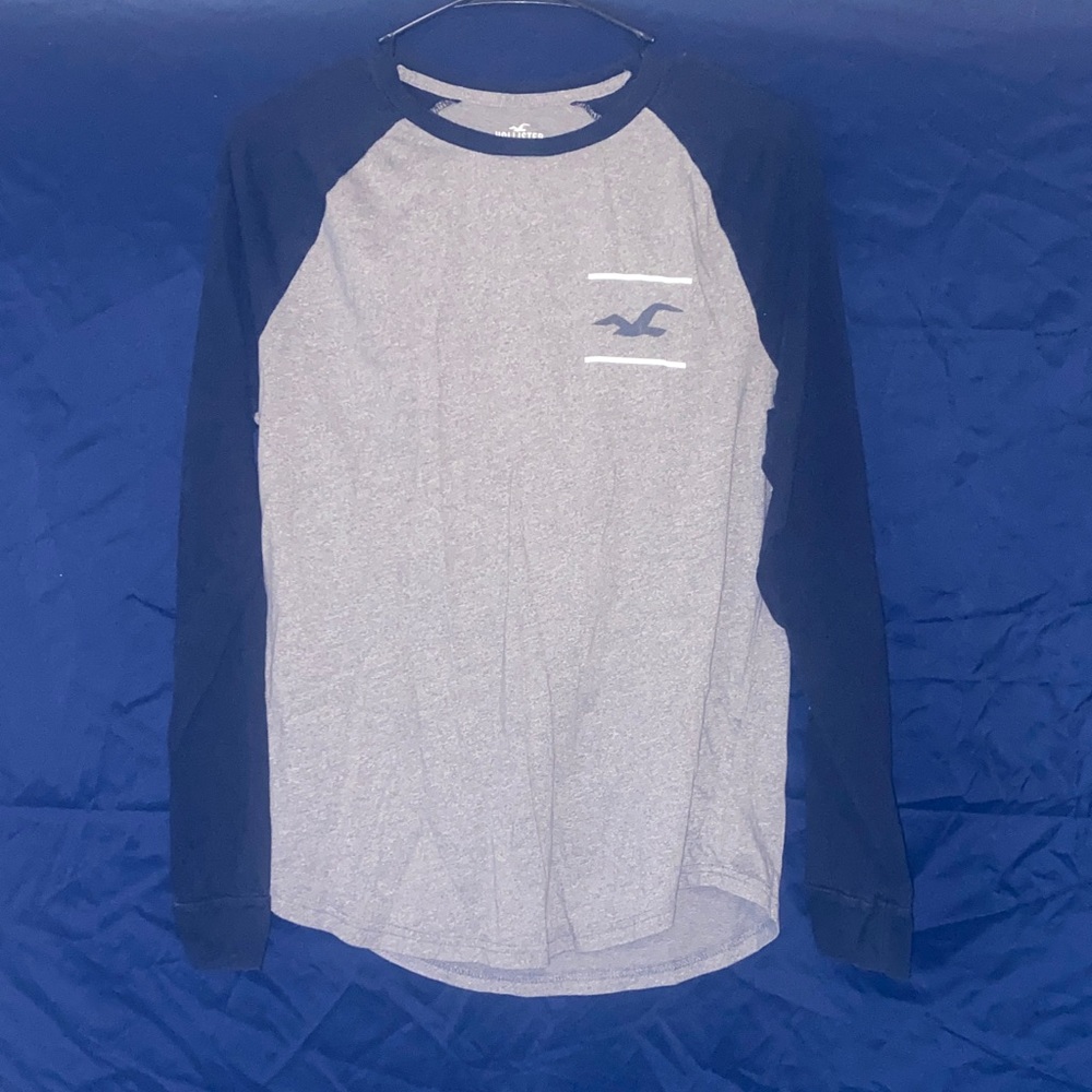 HOLLISTER LONG SLEEVE GRAY AND BLACK MENS SHIRT SIZE SMALL